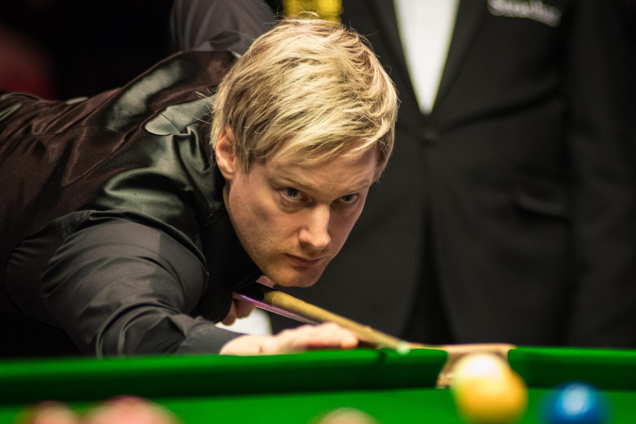 丝毫不受外 丝毫不受外