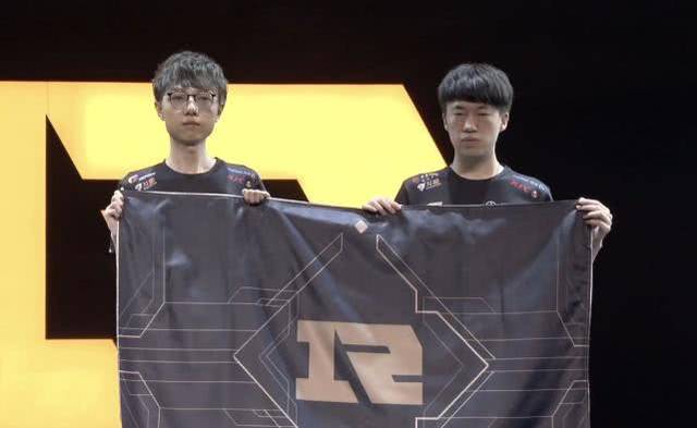 维尼修斯依 维尼修斯依