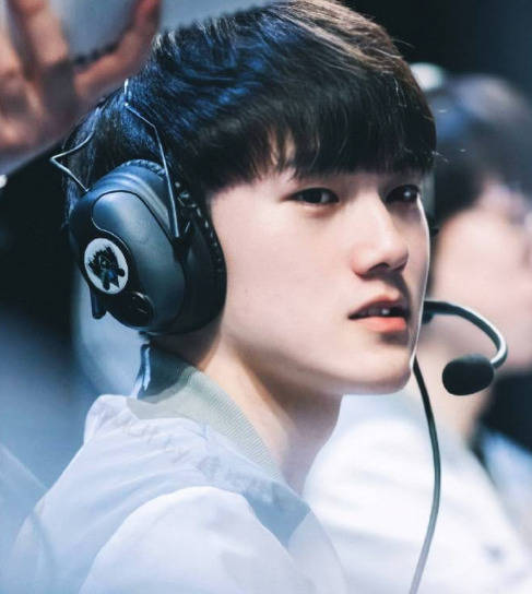 借此进入新 借此进入新